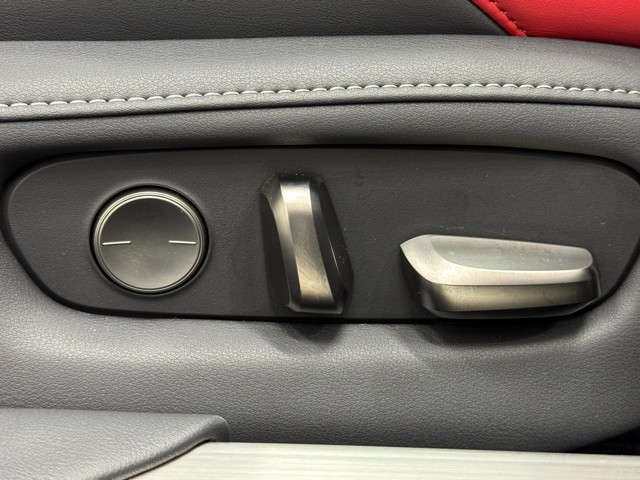 レクサス LC500h Lパッケージ