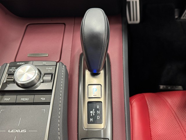 レクサス LC500h Lパッケージ