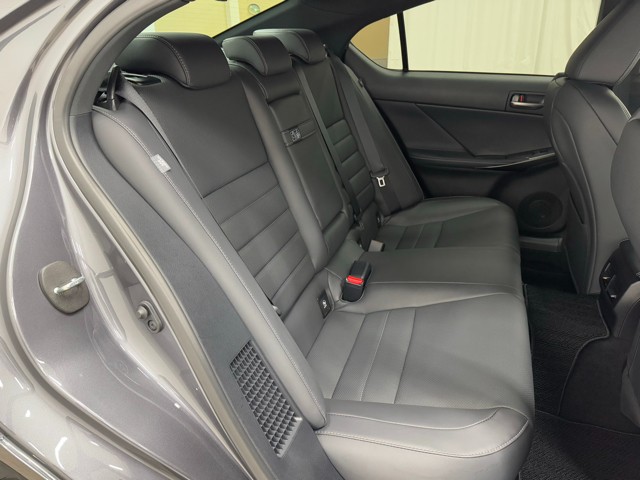 レクサス IS300h F SPORT