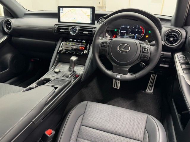 レクサス IS300h F SPORT