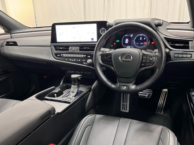 レクサス ES300h Fスポーツ