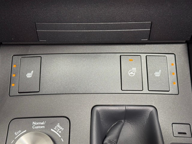 レクサス IS300h F SPORT