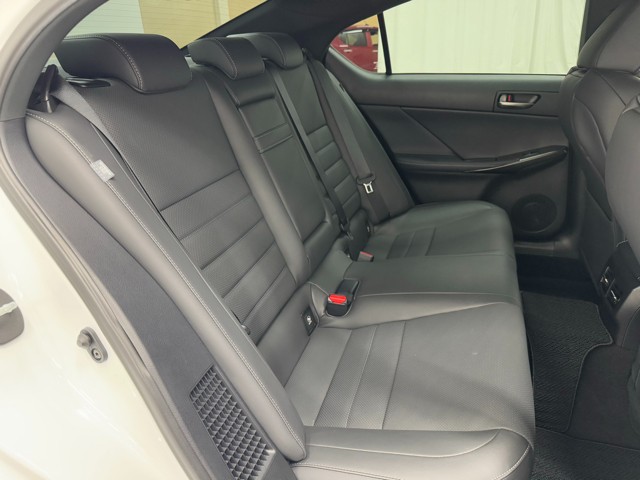 レクサス IS300h F SPORT