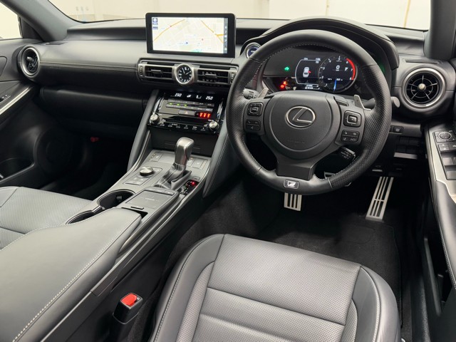 レクサス IS300h F SPORT