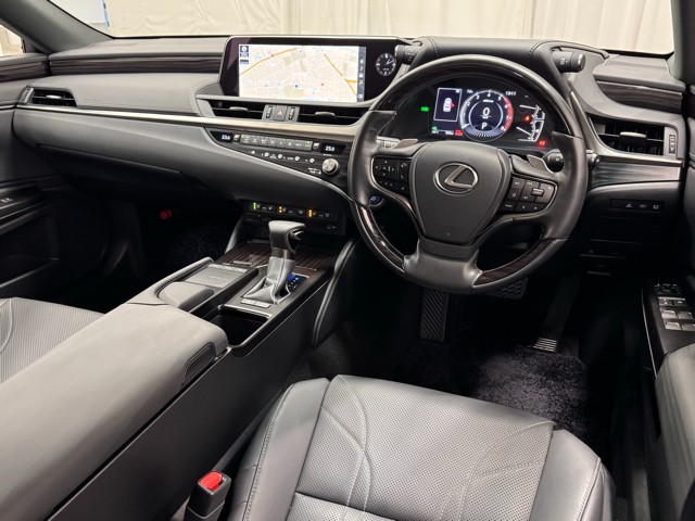レクサス ES300h VERSIONL