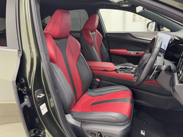 レクサス NX450h+ Fsport