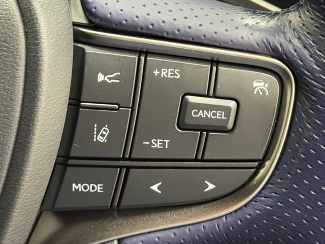 レクサス UX200 Fスポスタイルブルー