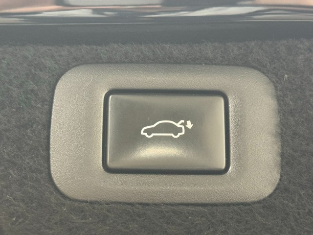 レクサス LS500h EXECUTIVE
