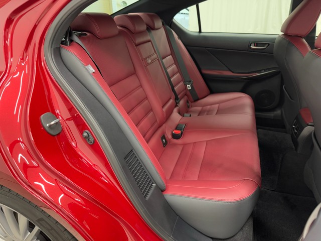 レクサス IS300h バージョンL