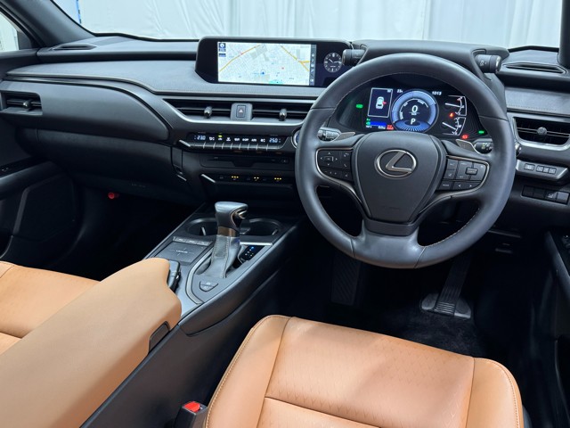 レクサス UX250h バージョン C