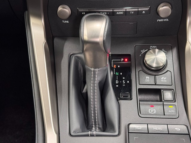 レクサス NX300h Iパッケージ