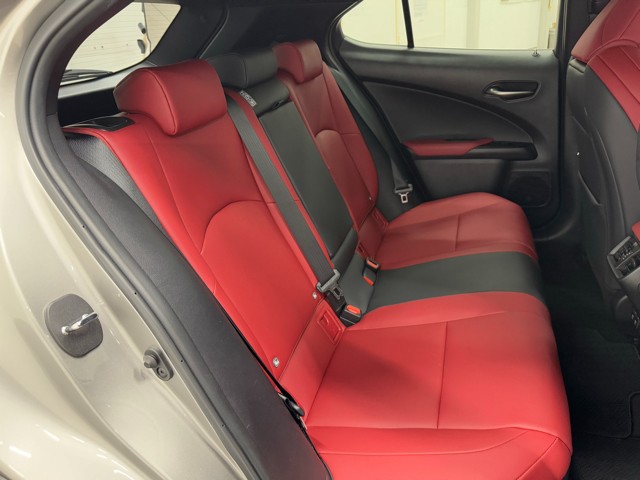 レクサス UX250h F SPORT