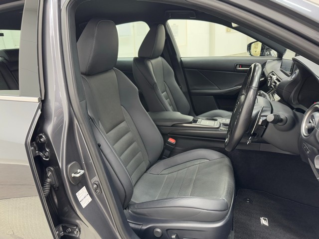 レクサス IS300h F SPORT