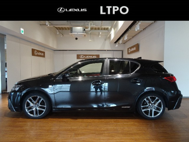レクサス CT200h FSPORT