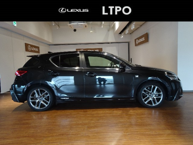レクサス CT200h FSPORT