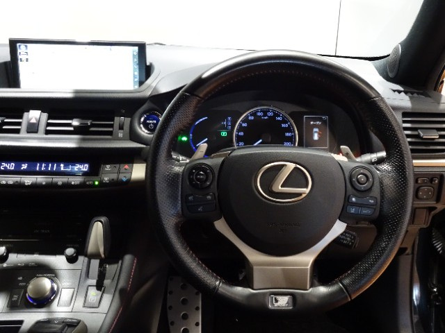 レクサス CT200h FSPORT