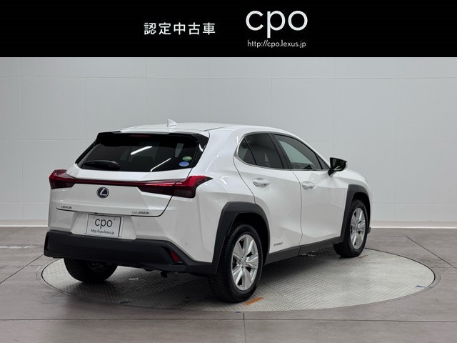 レクサス UX250h バージョンC