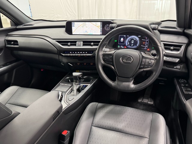 レクサス UX250h バージョンC