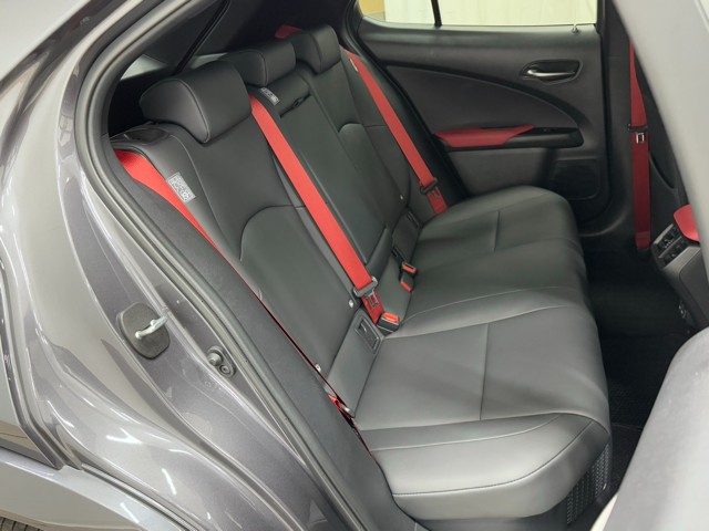 レクサス UX250h Fスポーツエモーショナル