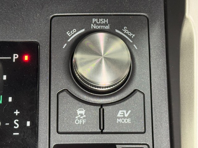 レクサス NX300h バージョンL