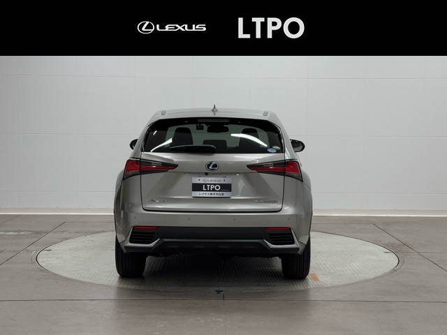 レクサス NX300h バージョンL