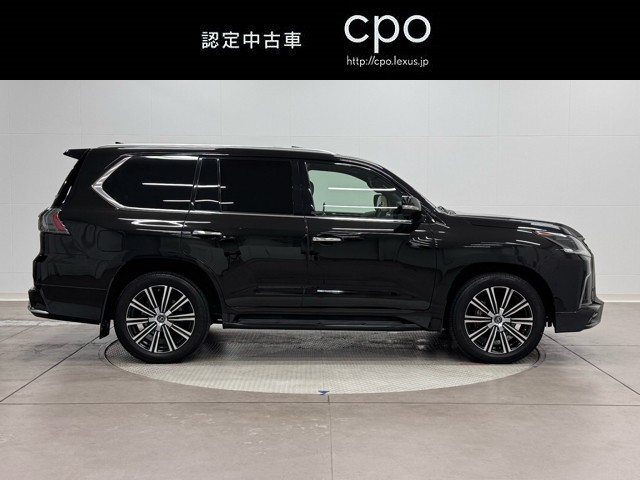レクサス LX570 ブラックシークエンス