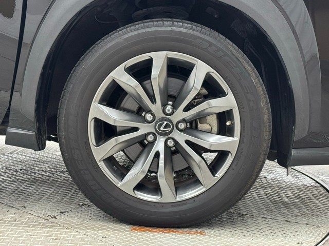 レクサス NX200t Fスポーツ