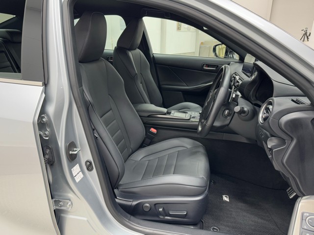 レクサス IS300 Fスポーツ