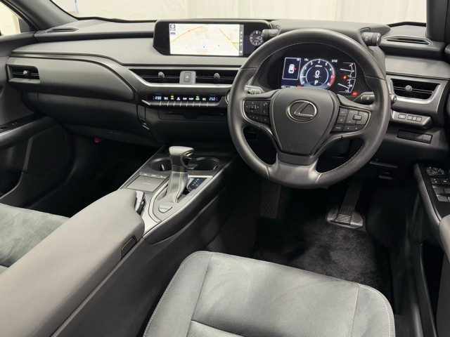 レクサス UX200