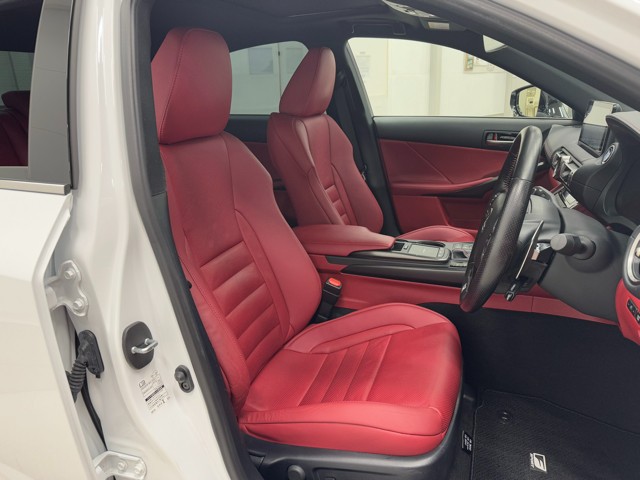 レクサス IS300h F SPORT