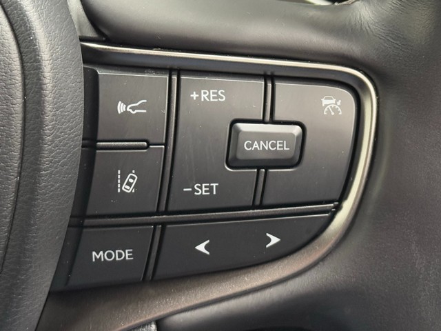 レクサス UX300e バージョンL