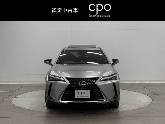 レクサス UX300e バージョンL
