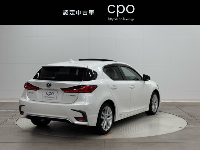 レクサス CT200h バージョンL