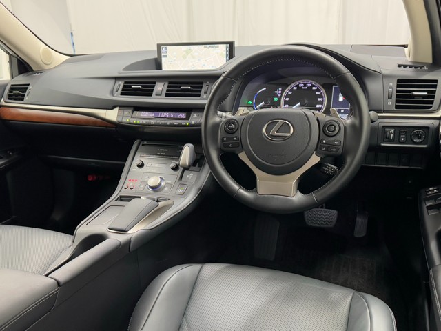 レクサス CT200h バージョンL