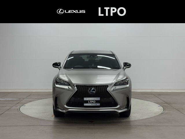 レクサス NX300h Fスポーツ