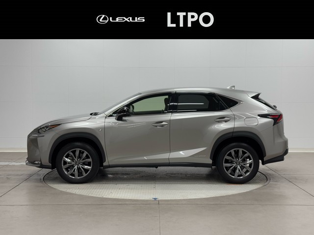レクサス NX300h Fスポーツ
