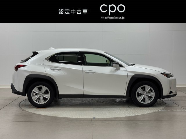 レクサス UX250h バージョンC