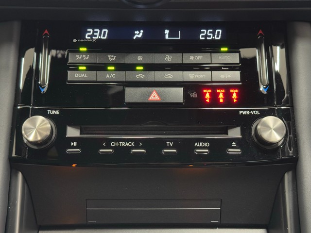 レクサス IS300h F SPORT MB3
