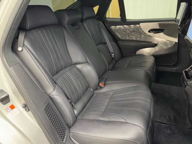 レクサス LS500h EXECUTIVE