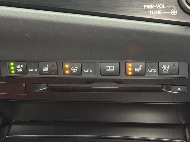 レクサス ES300h Fスポーツ