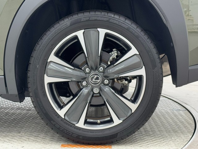 レクサス UX200 バージョンL