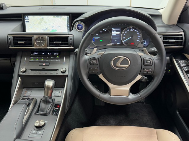 レクサス IS300h