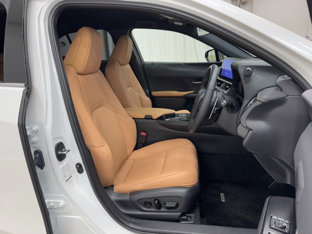 レクサス UX200 VERSIONC