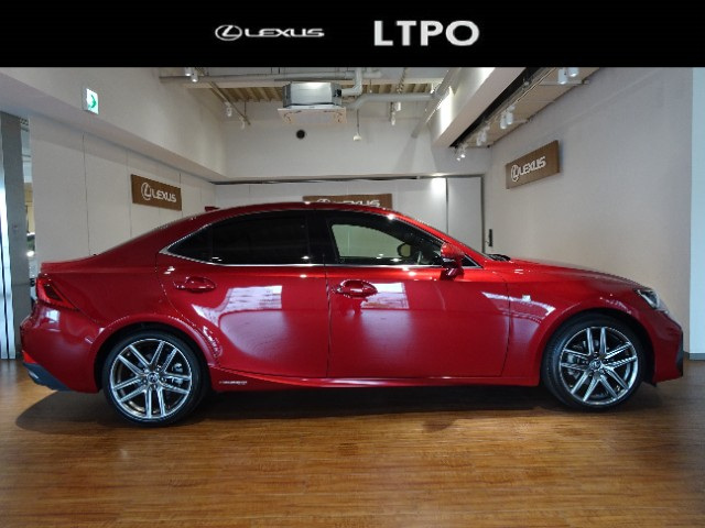 レクサス IS300h F SPORT