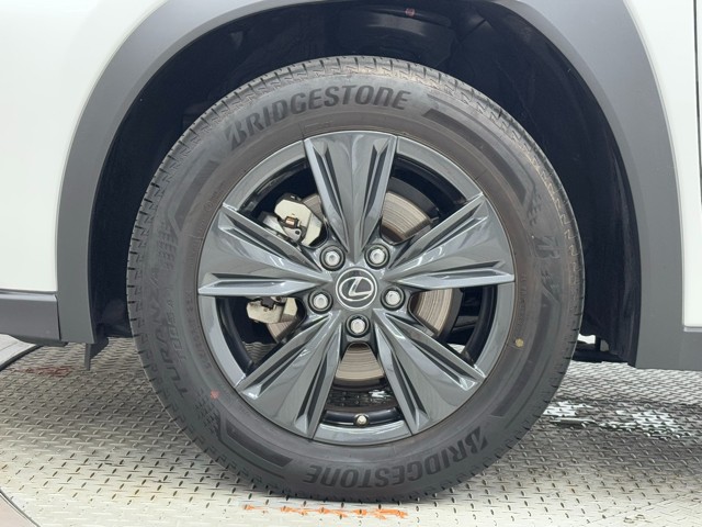 レクサス UX250h バージョンC