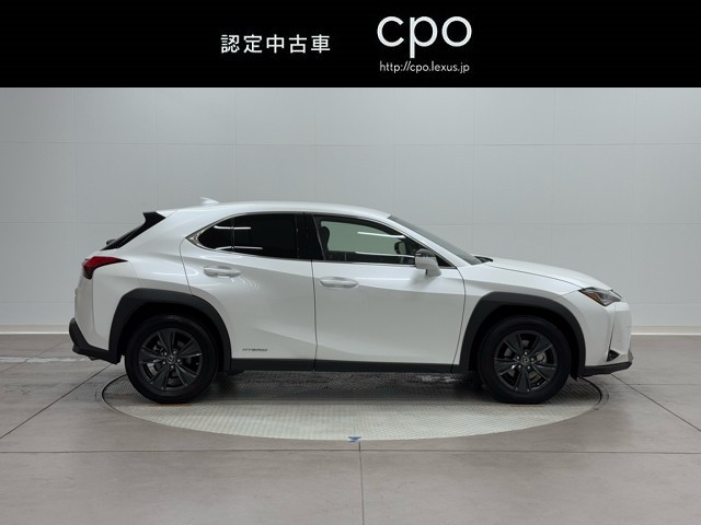 レクサス UX250h バージョンC
