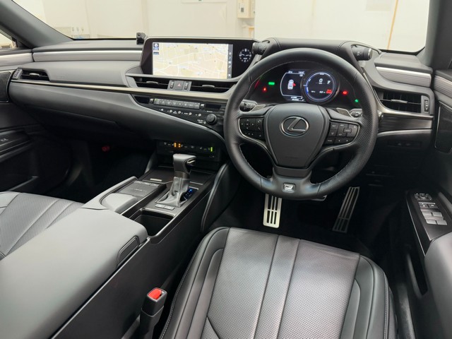 レクサス ES300h F SPORT