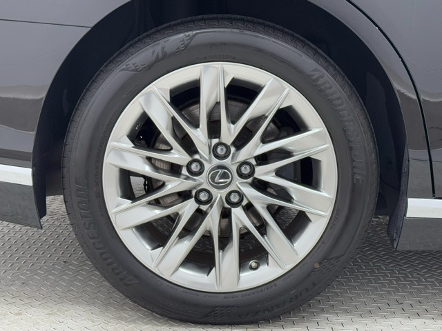 レクサス LS500h EXECUTIVE