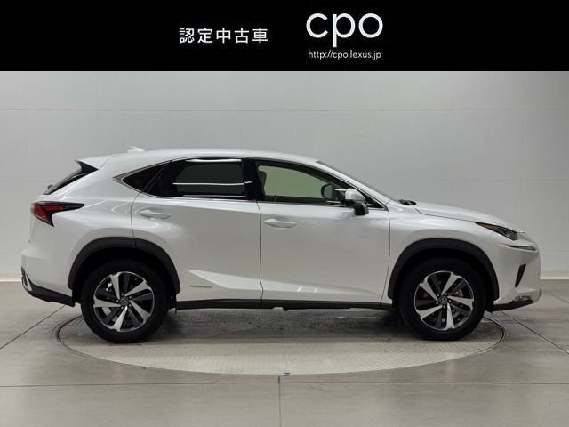 レクサス NX300h バージョンL