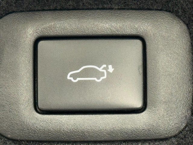 レクサス LS500h EXECUTIVE